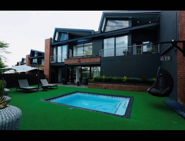 3 BEDROOM PROPERTY TO RENT IN FOURWAYS GARDENS